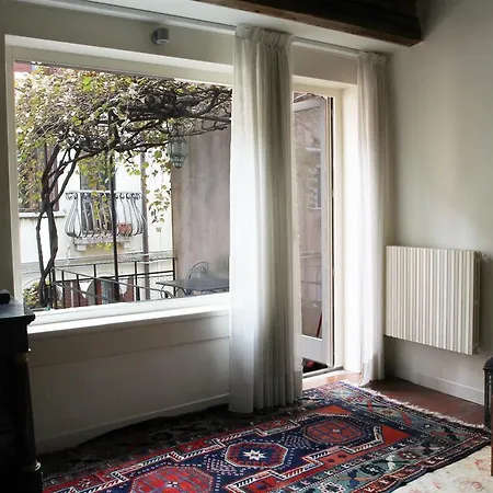 Sarai Venedig