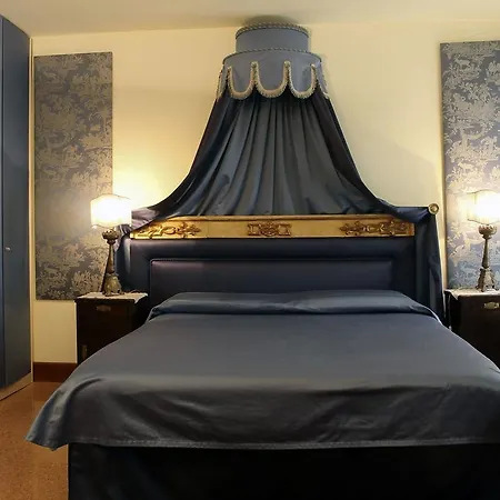 Sarai Apartment *