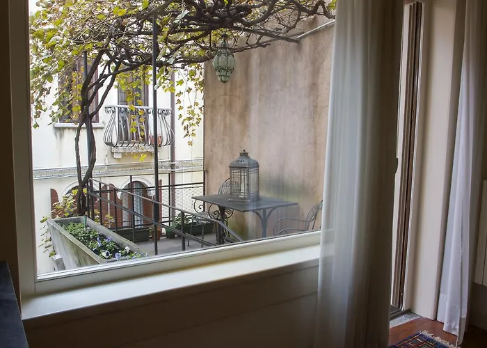 Apartament Sarai