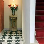 Sarai Apartment *